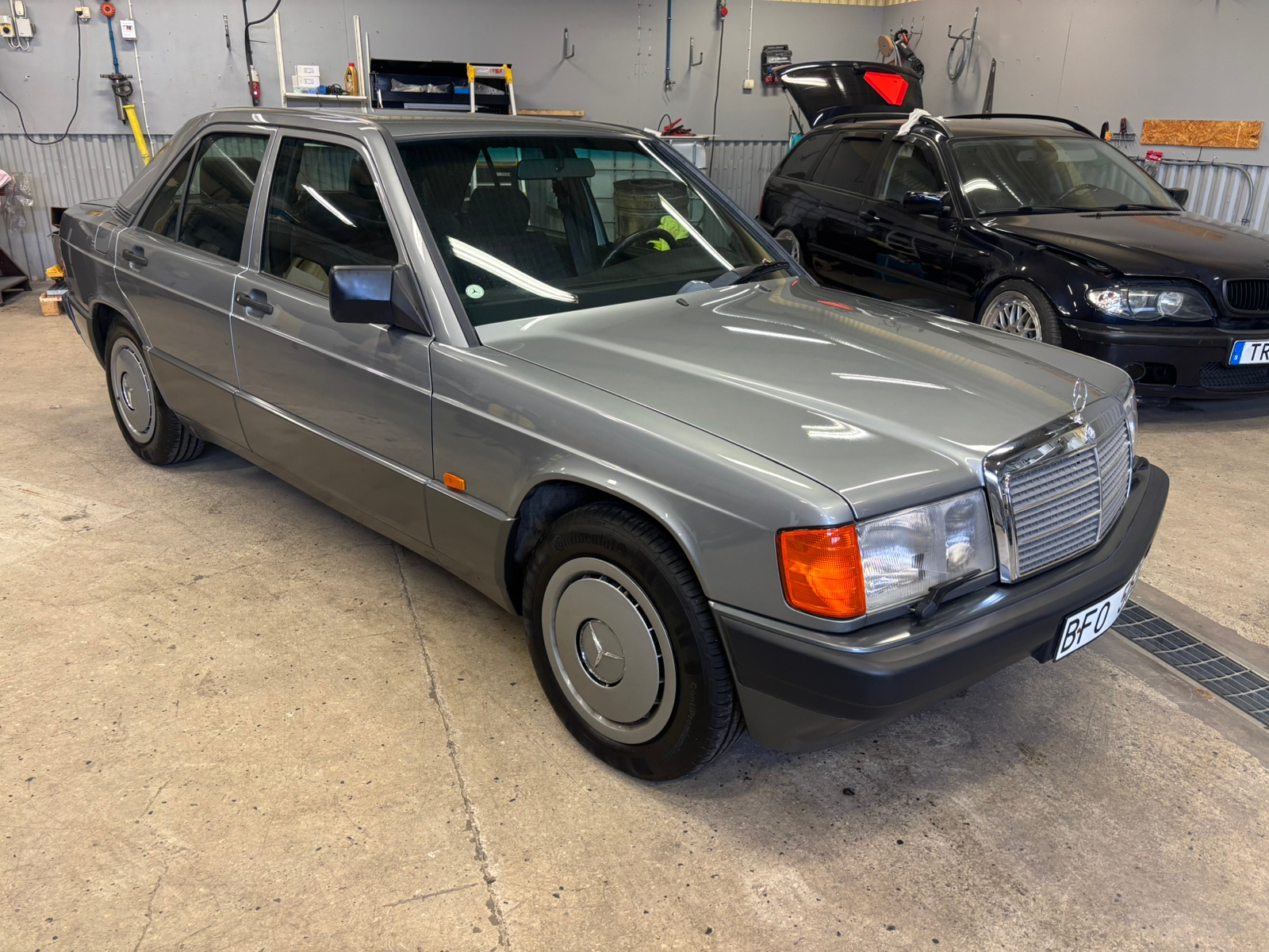 Mercedes-Benz 190