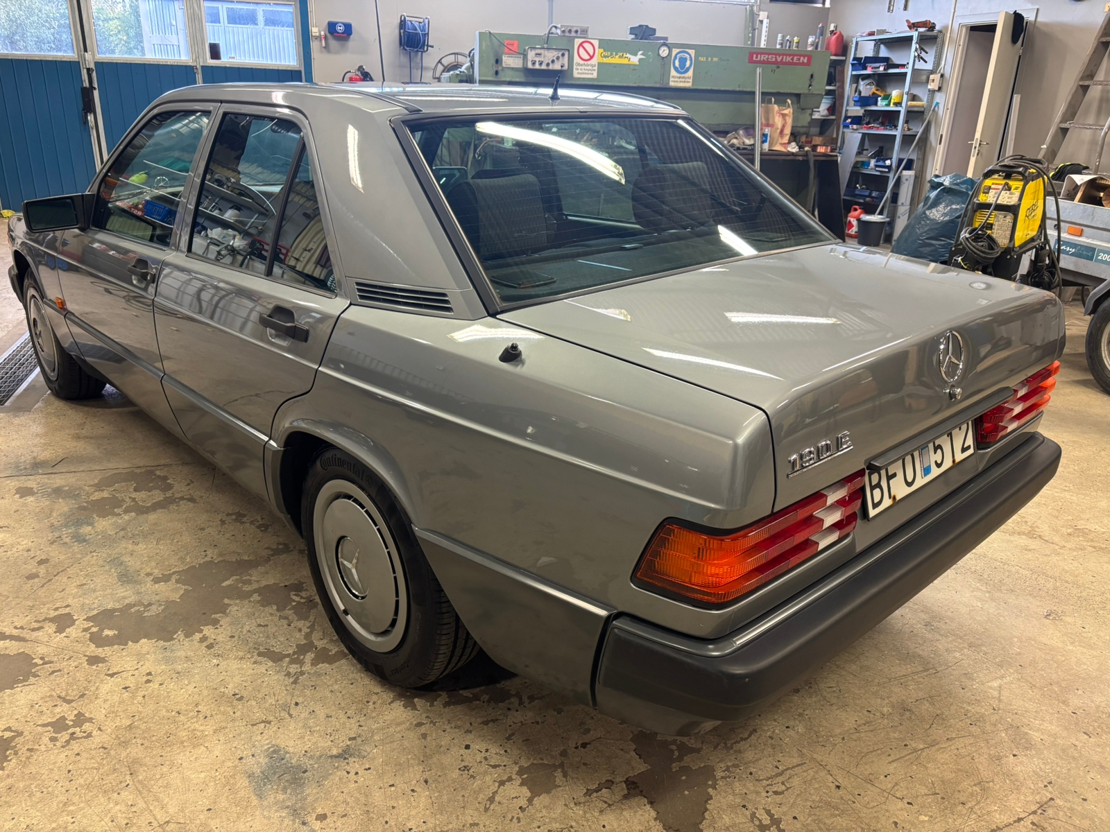 Mercedes-Benz 190 E 1992, bild 3/21