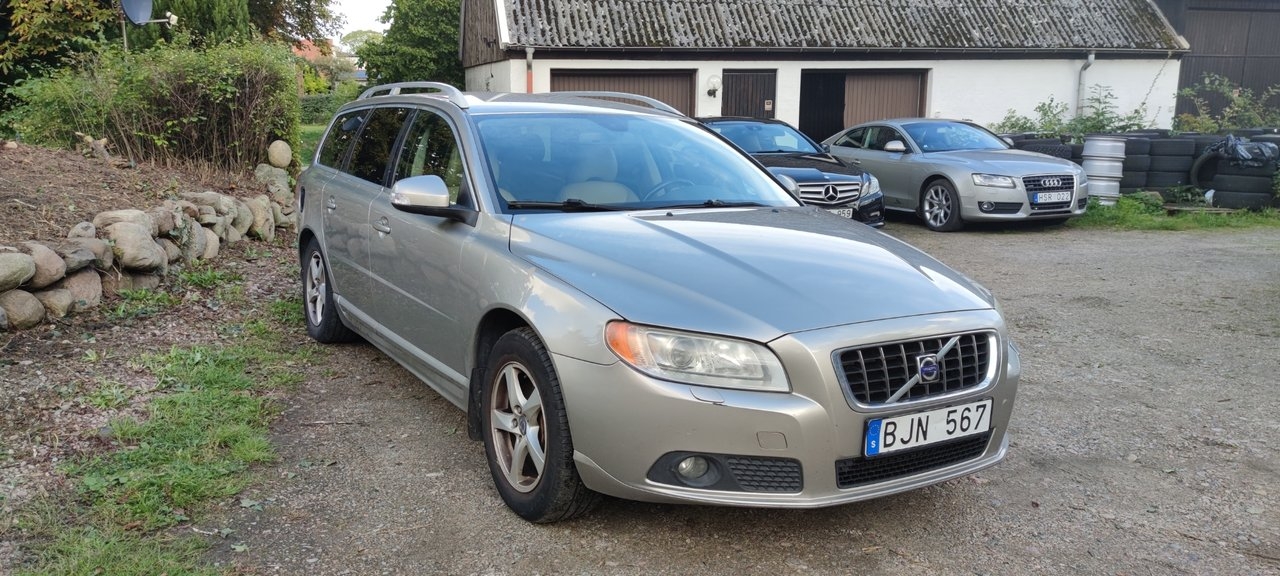 Volvo V70 2.4D Geartronic Summum 2008, bild 2/10