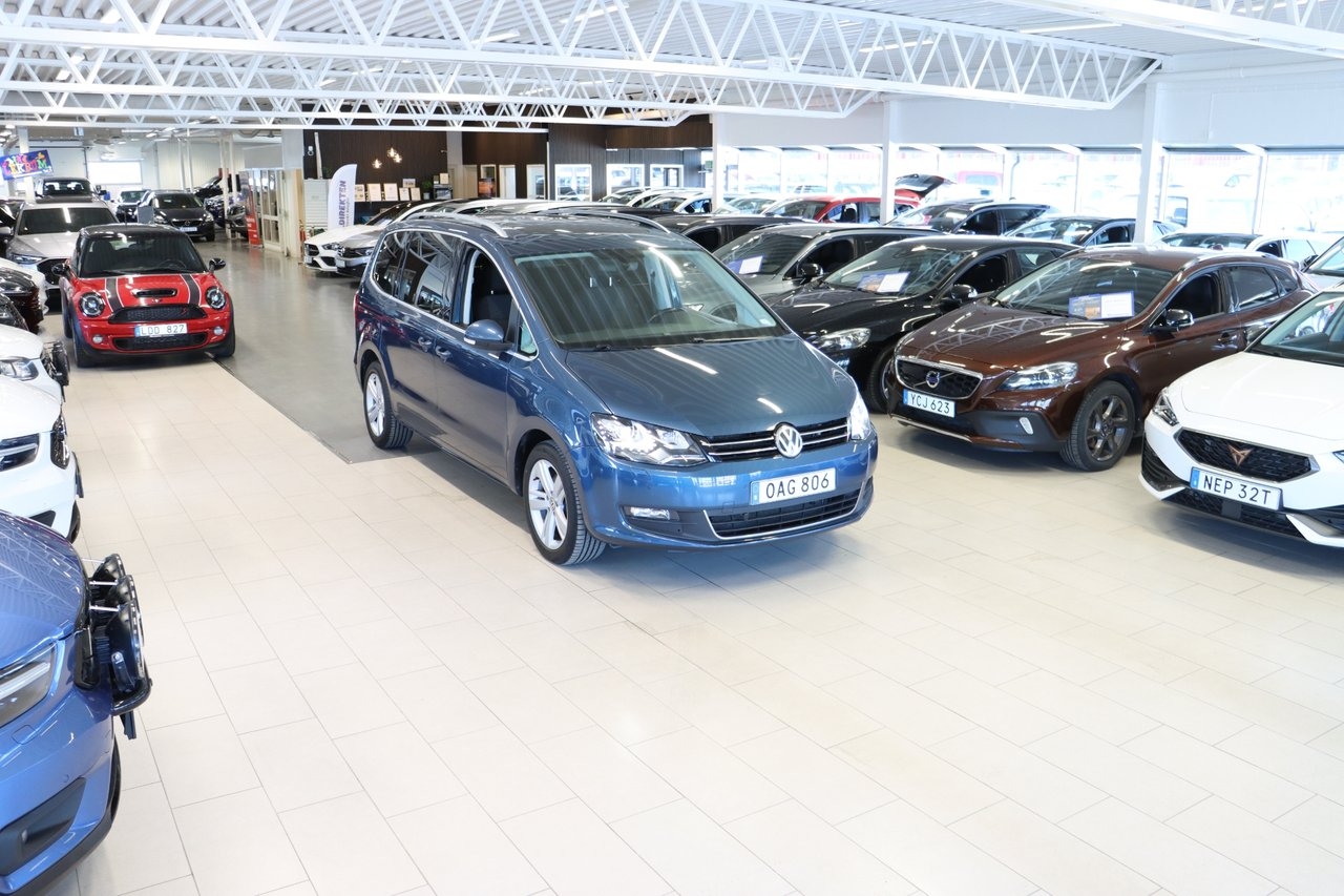 Volkswagen Sharan 2016, bild 2/10