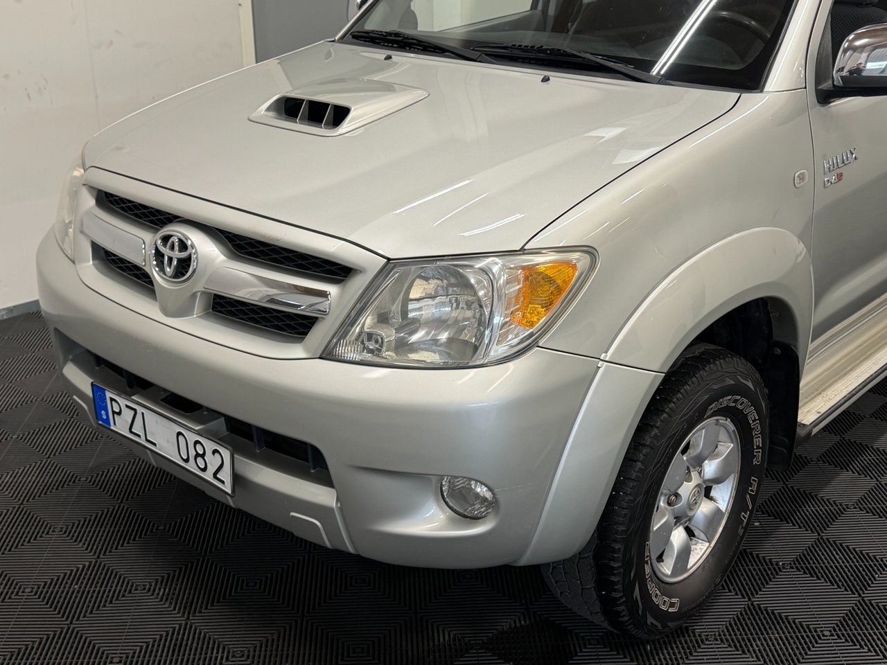Toyota HiLux 2008, bild 4/10