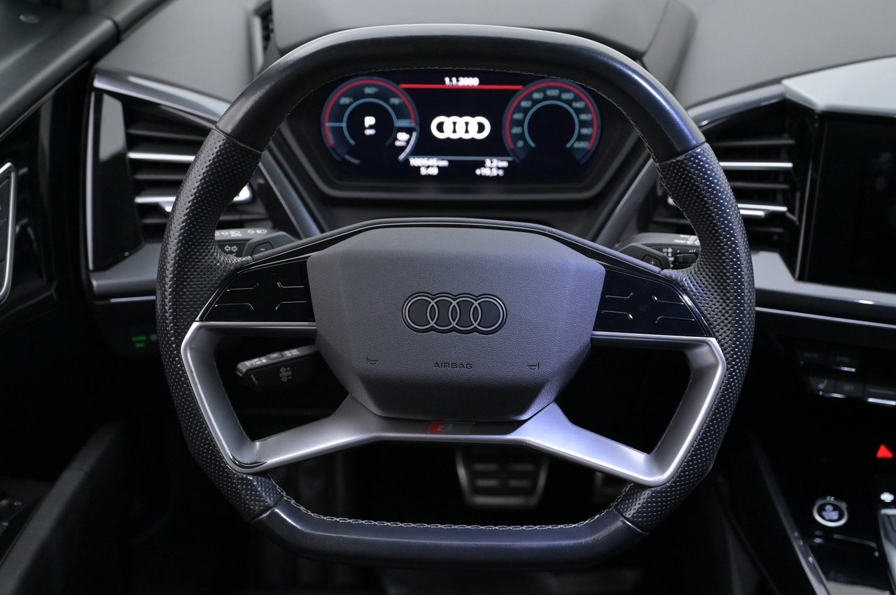 Audi Q4 e-tron 40 e-tron S-line Drag PDC 2022, photo 7/10