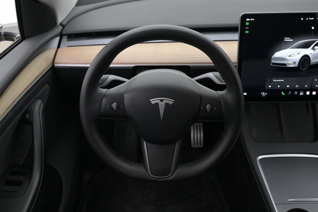 Tesla Model Y Performance Drag Autopilot 2022, bild 7/10