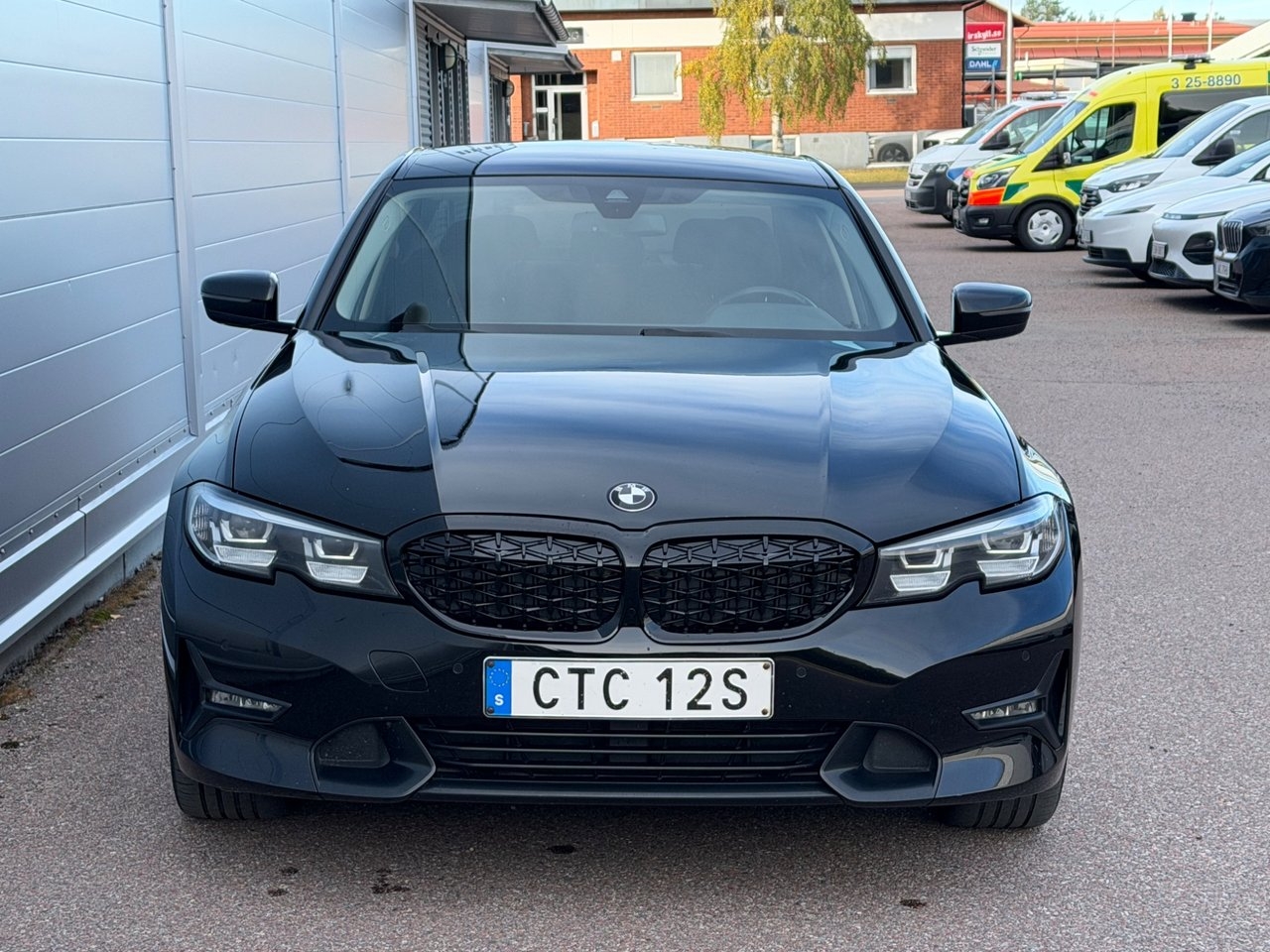 BMW 330 e Sedan 2020, bild 3/10