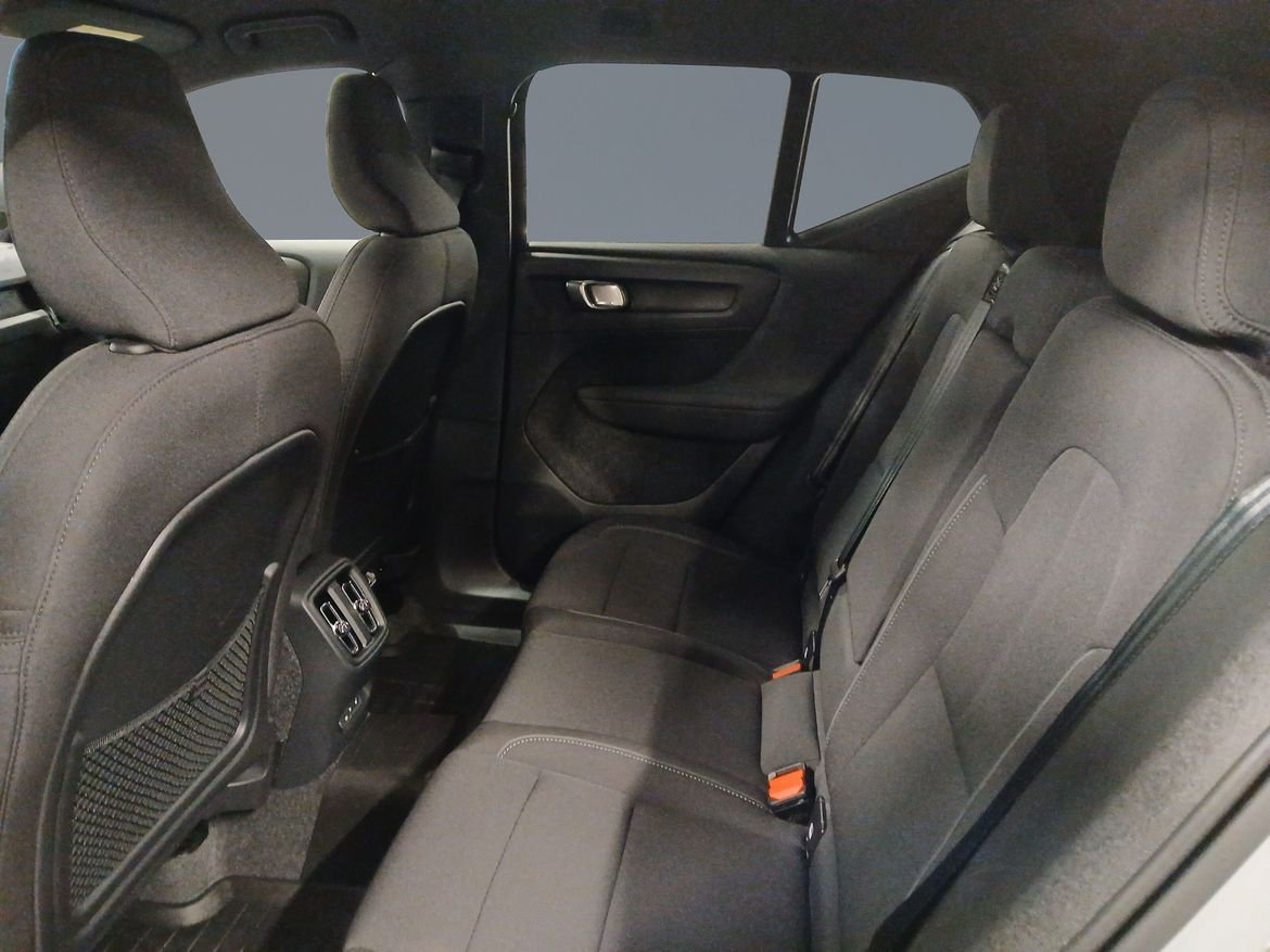 Volvo EX40 2025, kuva 7/10