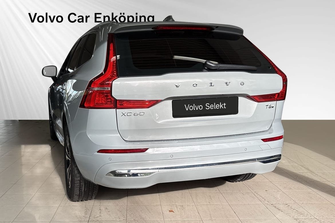 Volvo XC60 T6 Core Special Edition 2025, bild 4/10