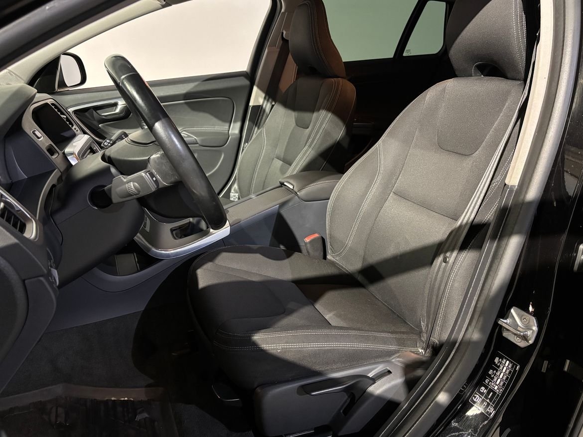Volvo V60 D4 Kinetic 2016, photo 5/10