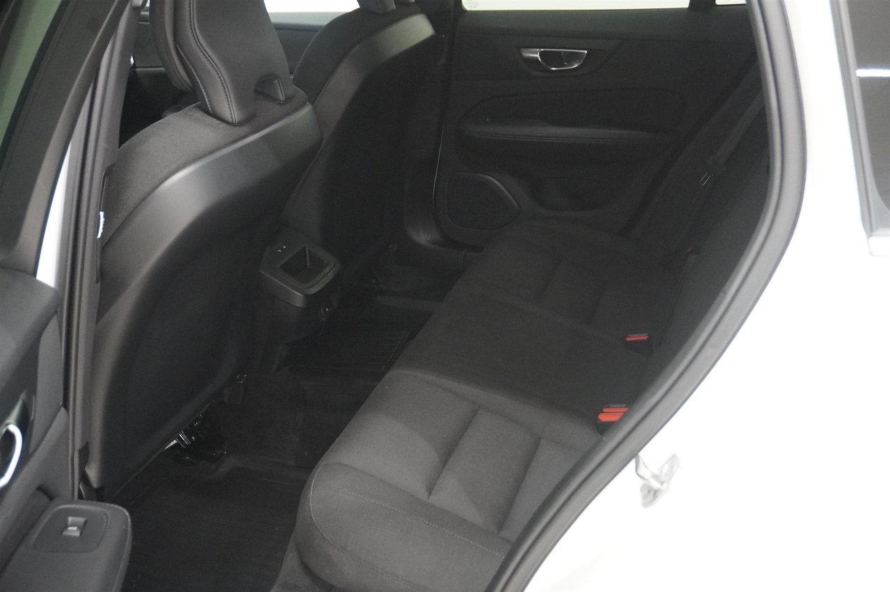 Volvo V60 B4 Momentum Drag 2021, bild 6/10
