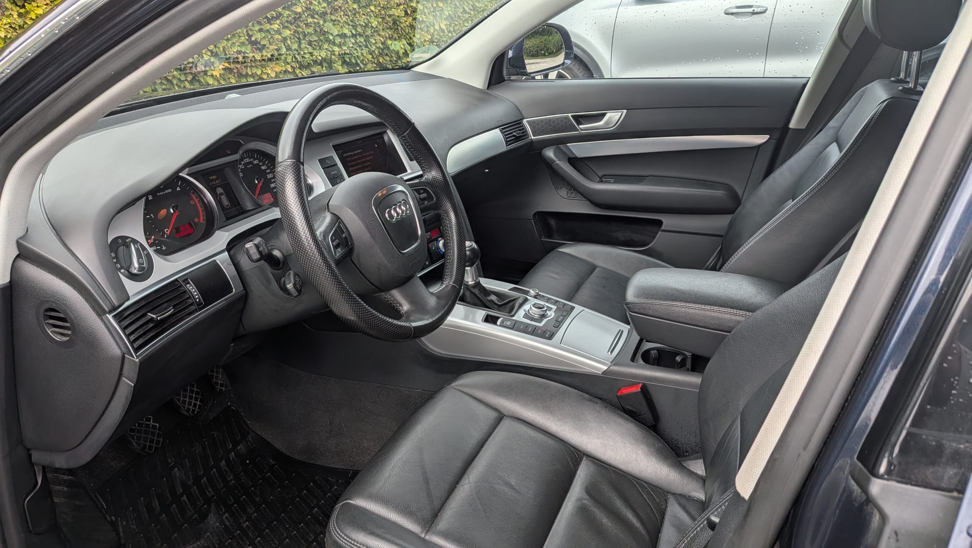 Audi A6 Avant 2.0 TDI DPF Manuell 2010, bild 5/6