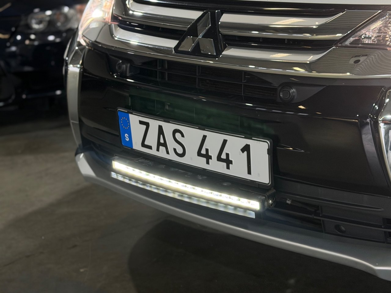 Mitsubishi Outlander 2018, bild 2/10