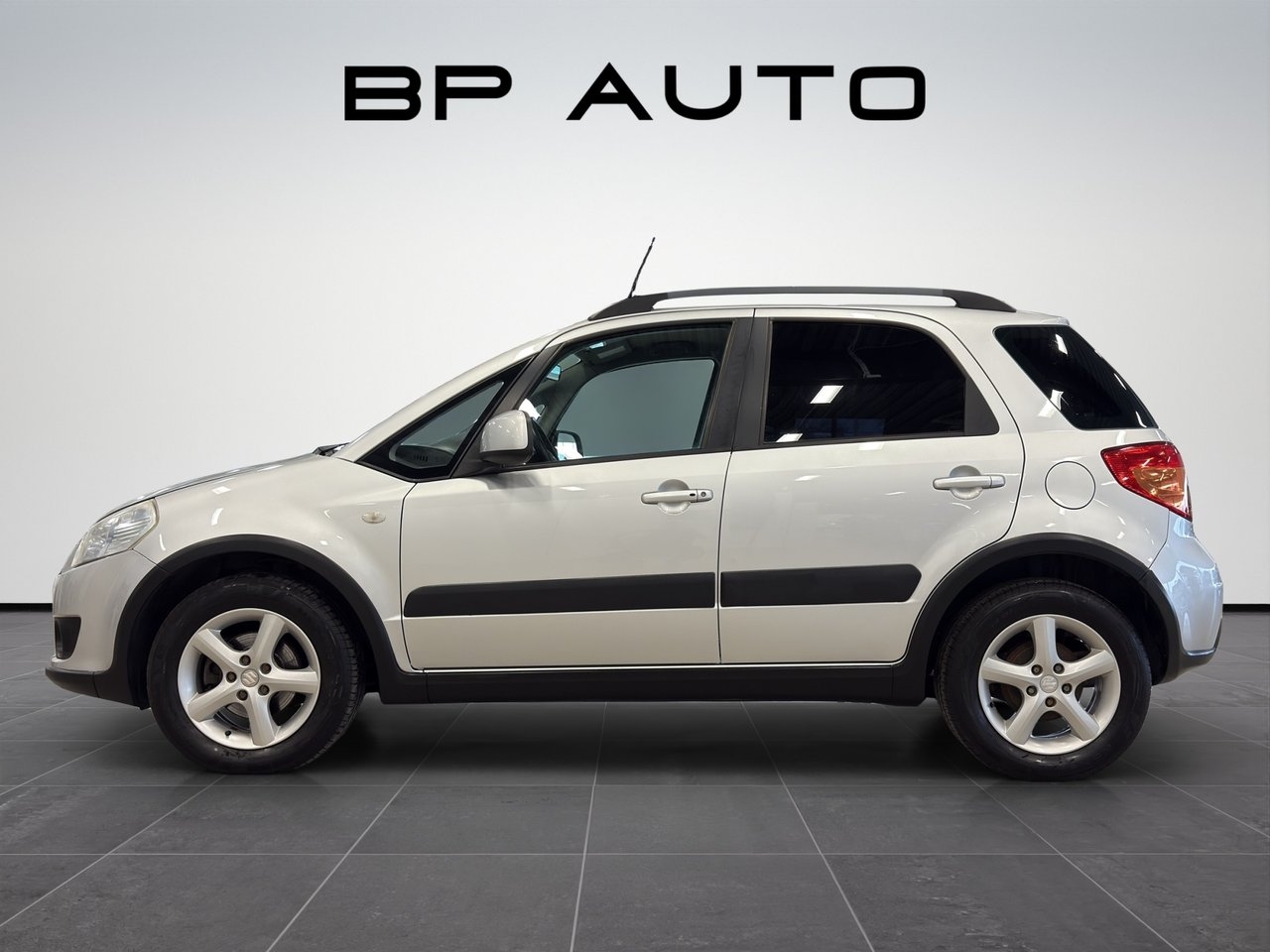 Suzuki SX4 2009, photo 2/10