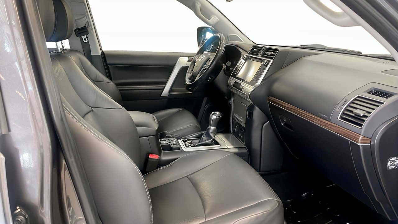 Toyota Land Cruiser 2018, bild 3/10
