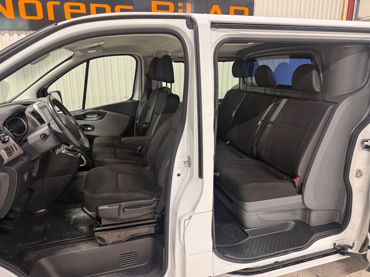 Renault Trafic 1.6 dCi 6-SITS DUBBELHYTT 2019, bild 7/10