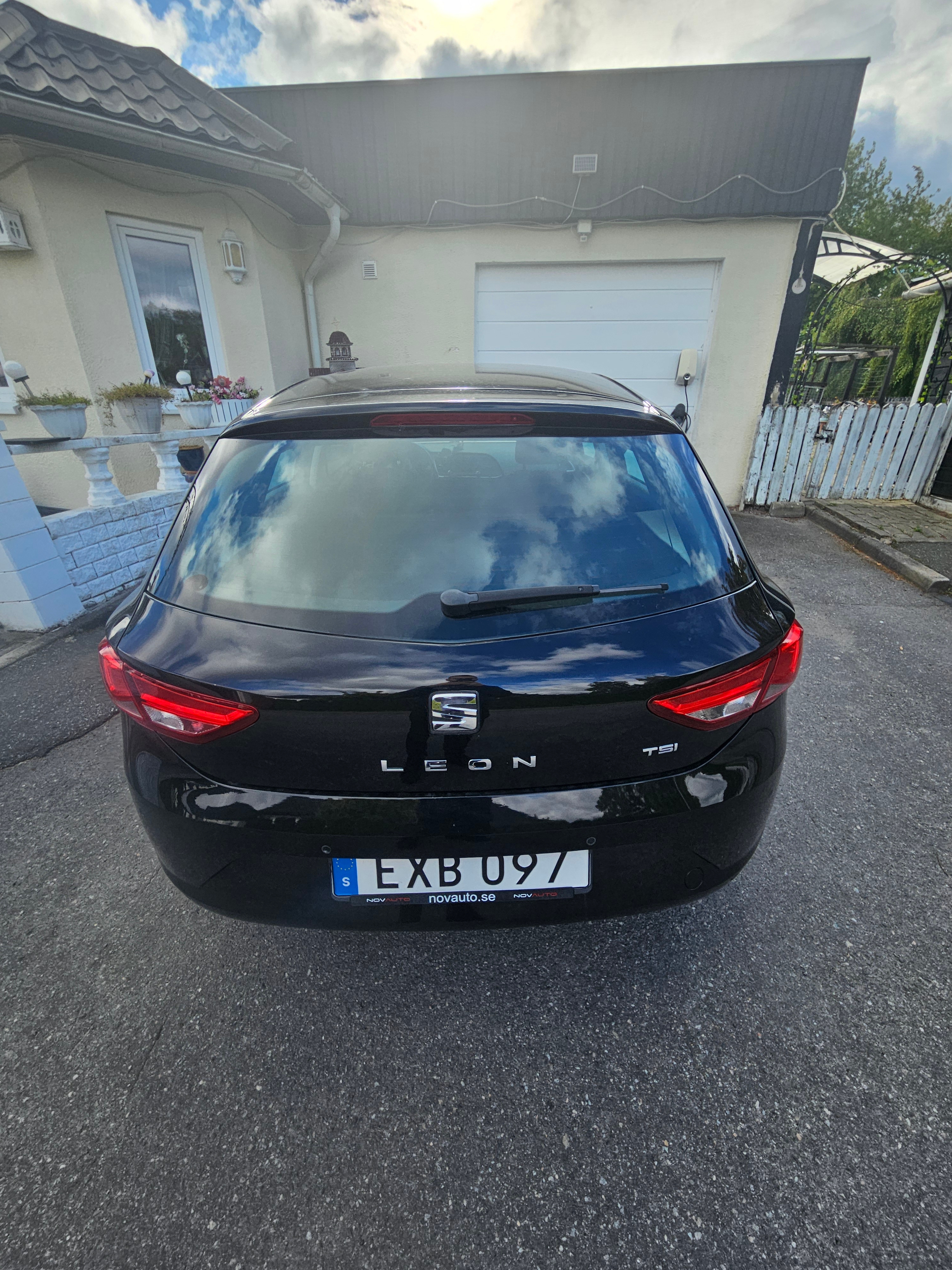 Seat Leon 1.2 TSI Manuell 2015, bild 4/7
