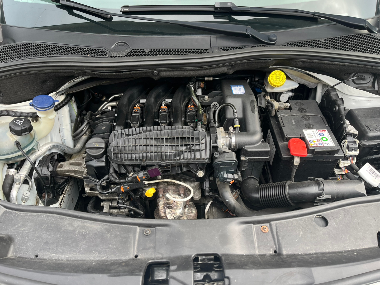 Peugeot 2008 1.2 PureTech 82 Manuell 2017, bild 6/10