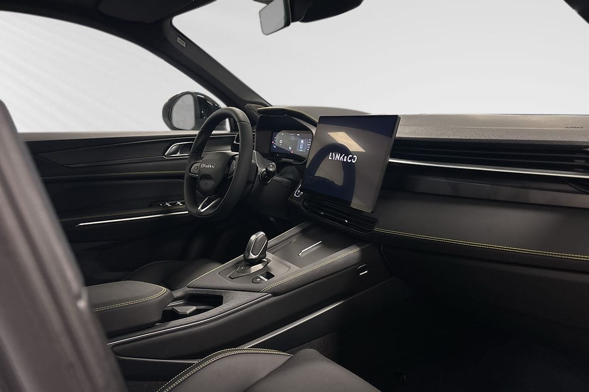 Lynk & Co 01 More PHEV 2025, bild 6/10