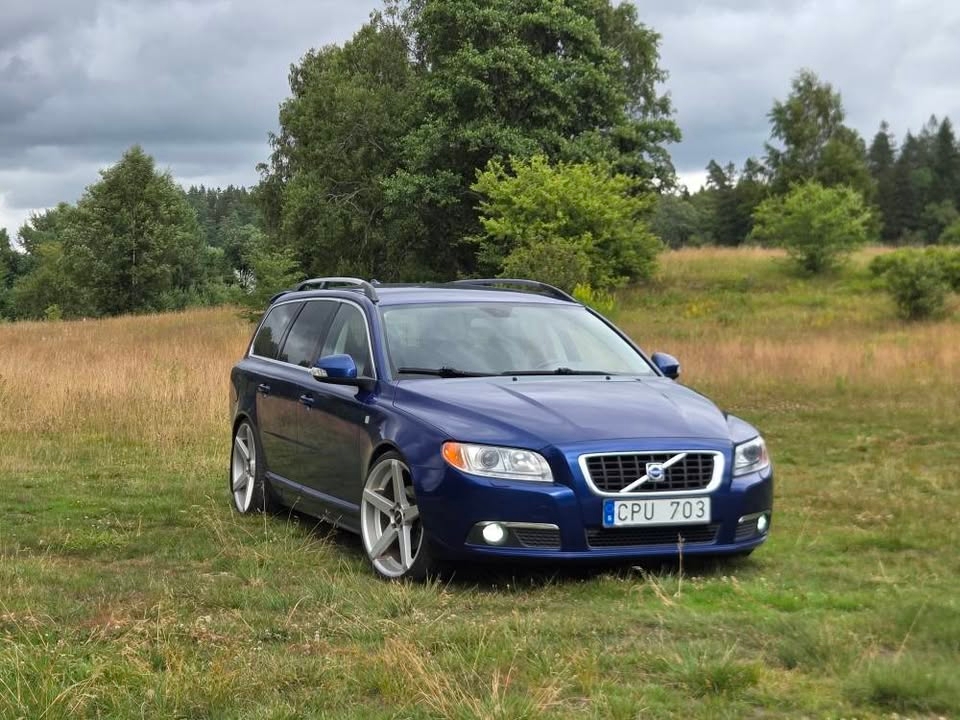 Volvo V70 2.0F Manuell 2009, bild 2/4