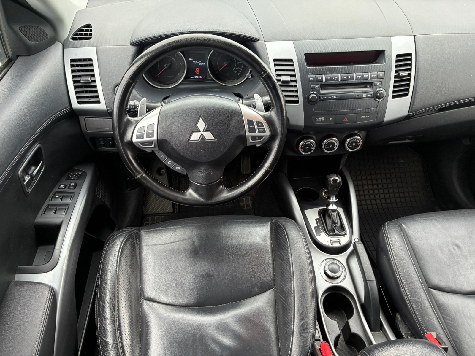 Mitsubishi Outlander 2011, bild 7/10