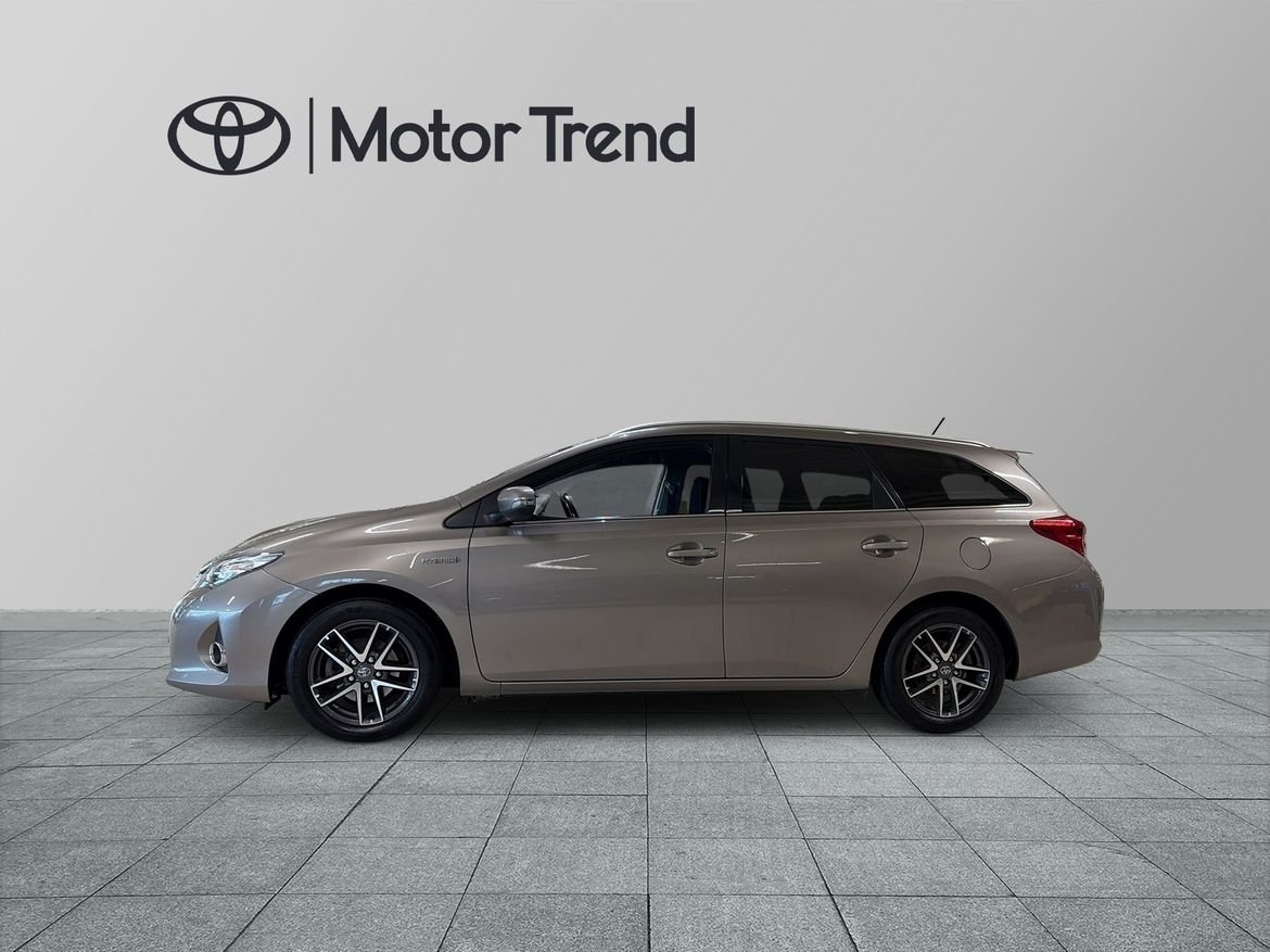 Toyota Auris 2015, bild 3/10