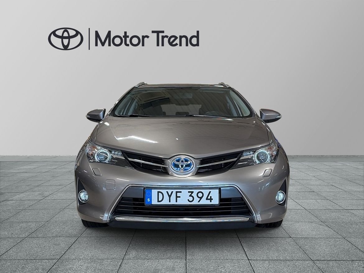 Toyota Auris 2015, bild 5/10