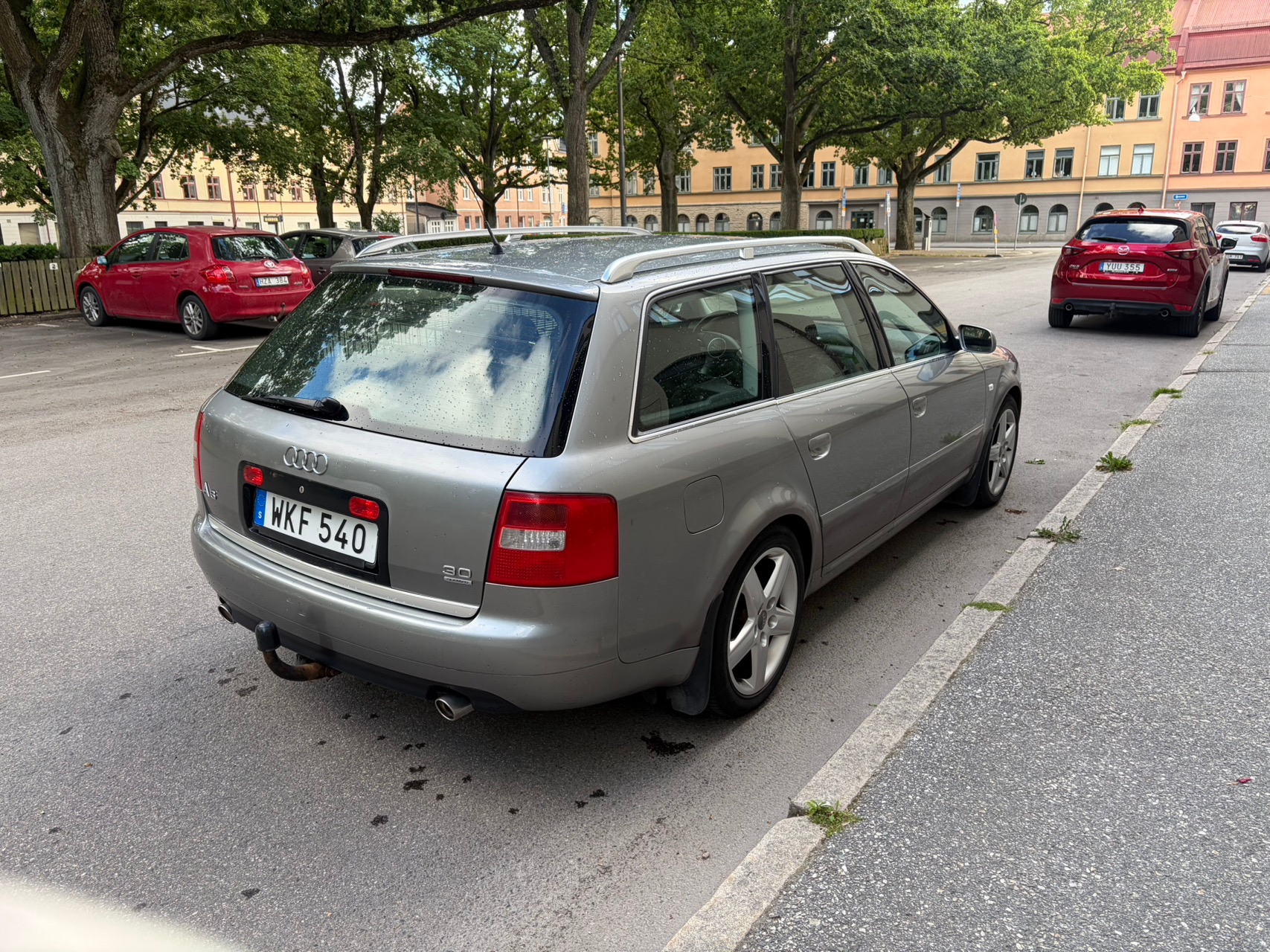 Audi A6 Avant 3.0 V6 quattro Manuell 2004, bild 4/5