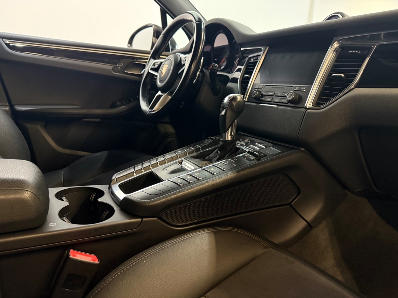 Porsche Macan S Diesel PDK S Euro 6 2017, photo 6/10