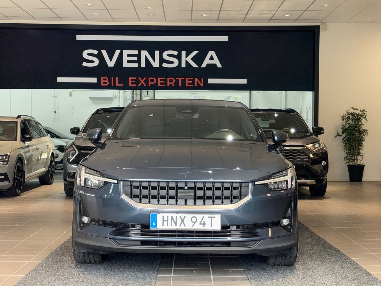 Polestar 2 2023, kuva 7/10