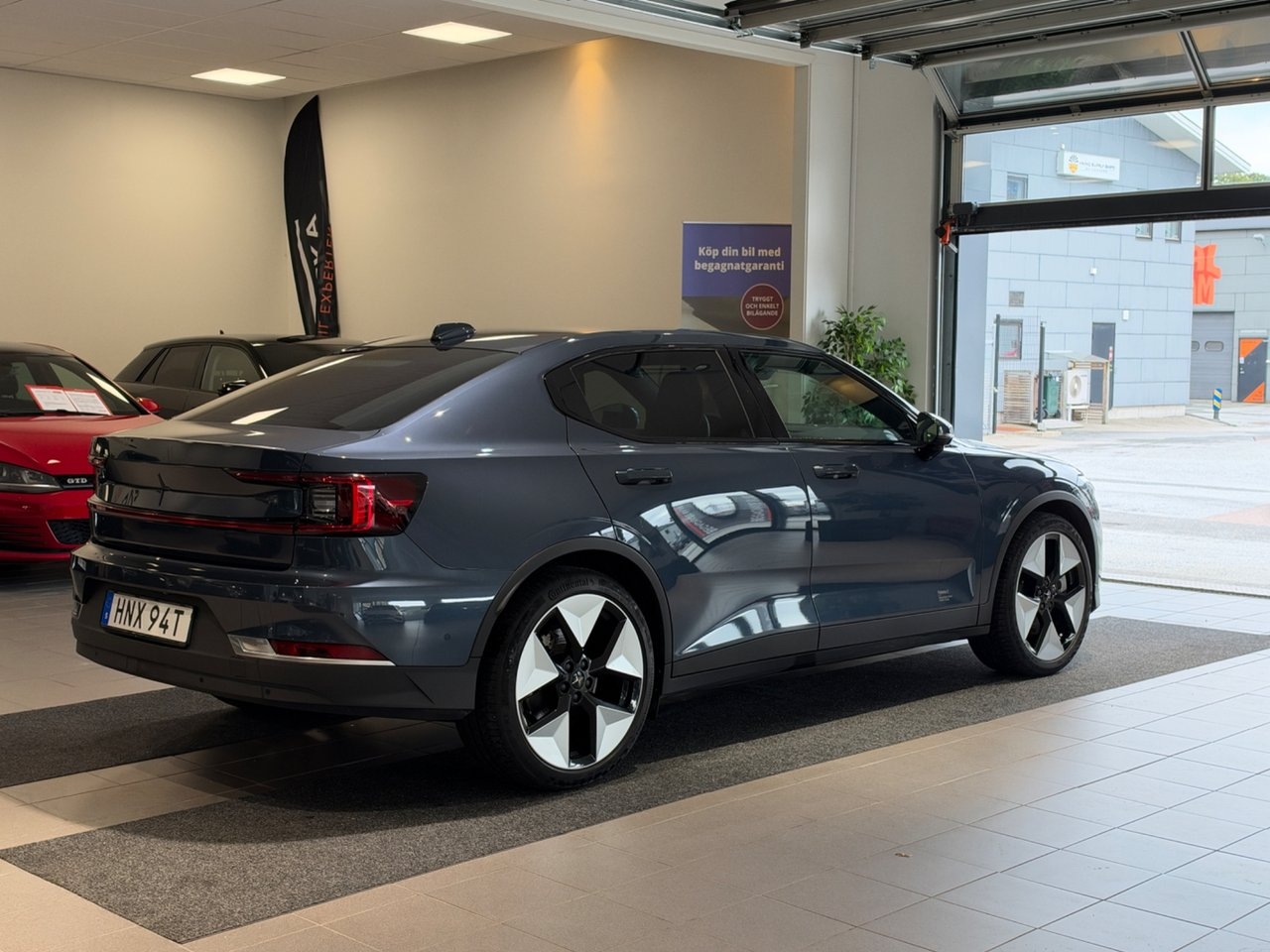 Polestar 2 2023, kuva 3/10