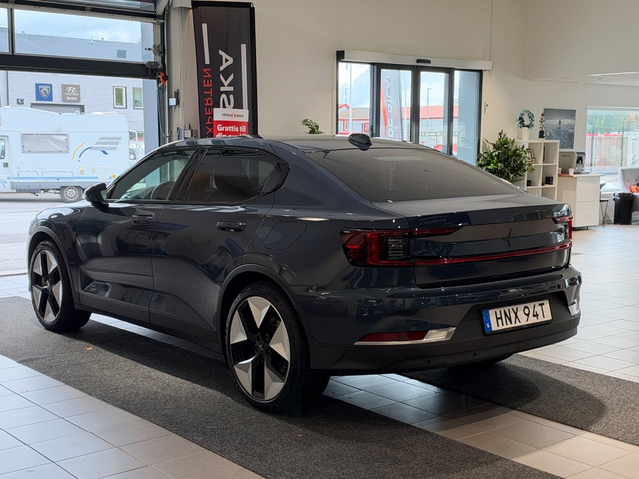 Polestar 2 2023, kuva 4/10