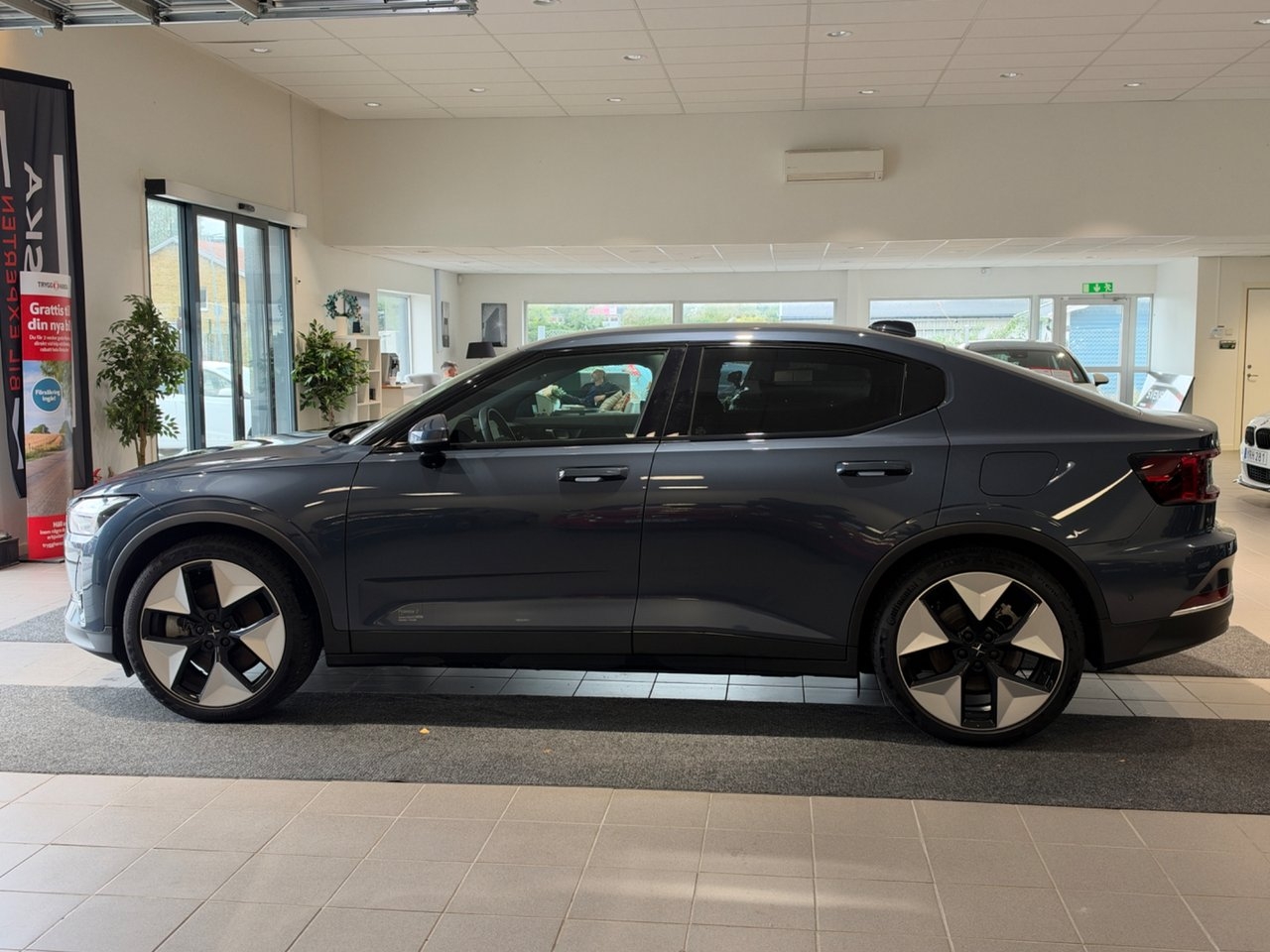 Polestar 2 2023, kuva 6/10