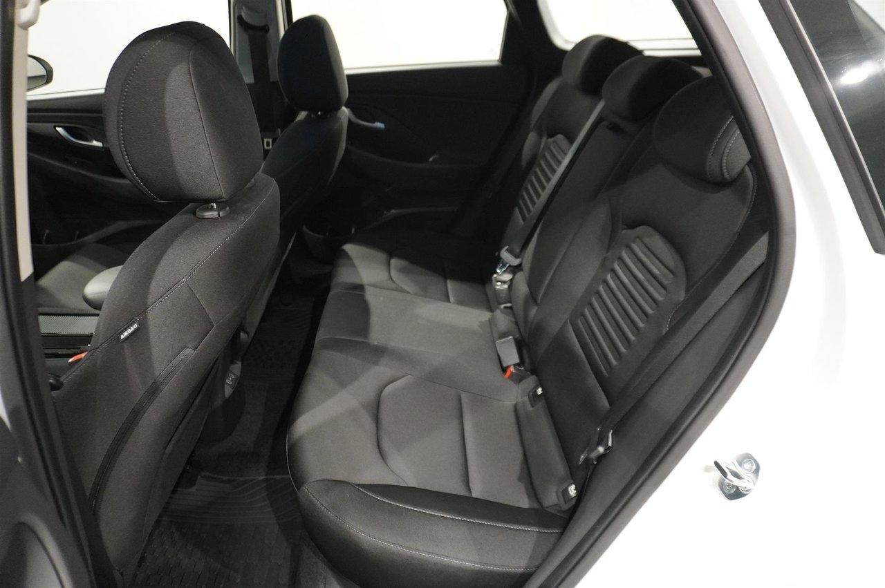 Hyundai i30 2025, bild 5/10