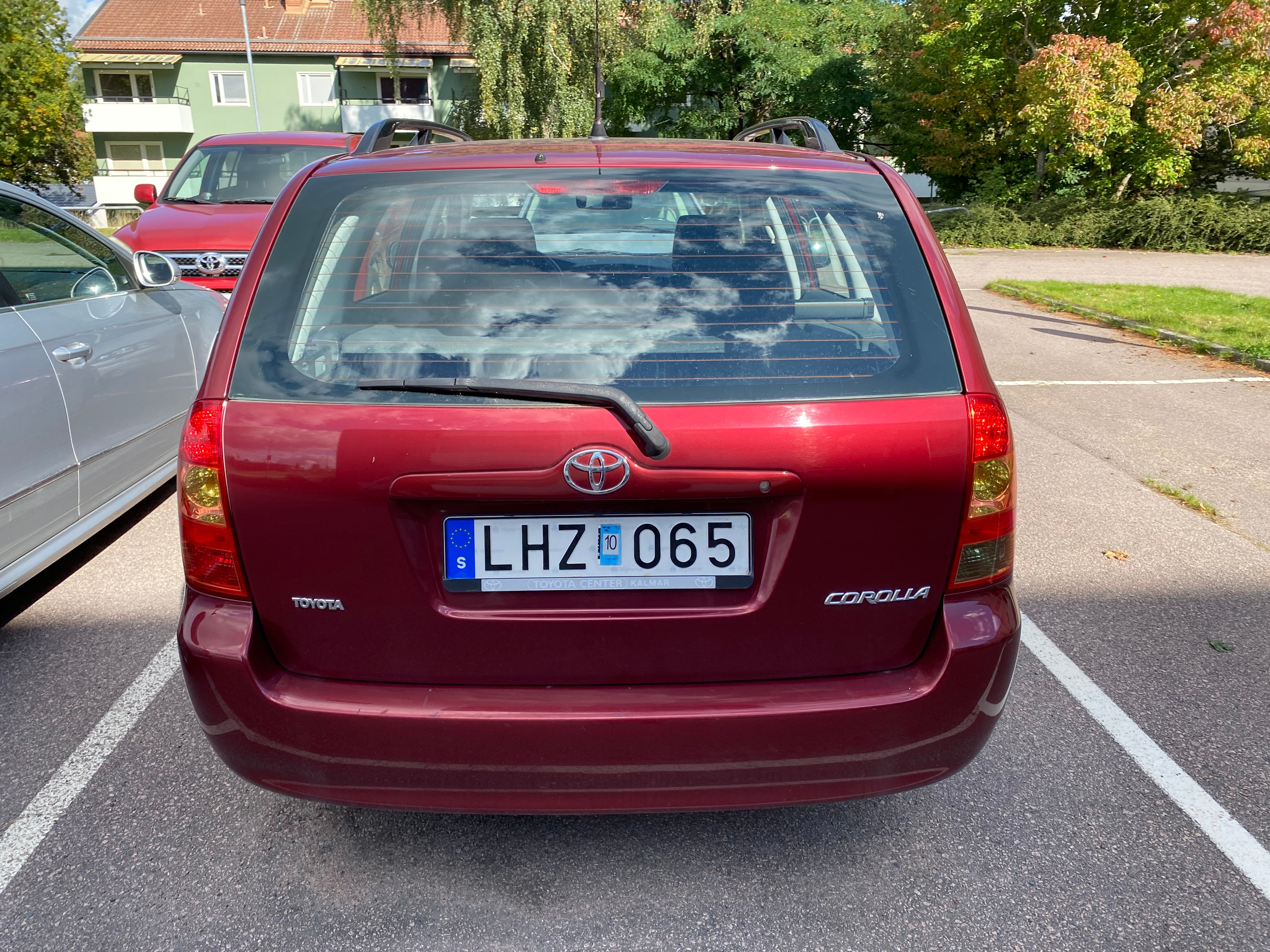 Toyota Corolla Kombi 1.6 VVT-i Manuell 2007, bild 2/7