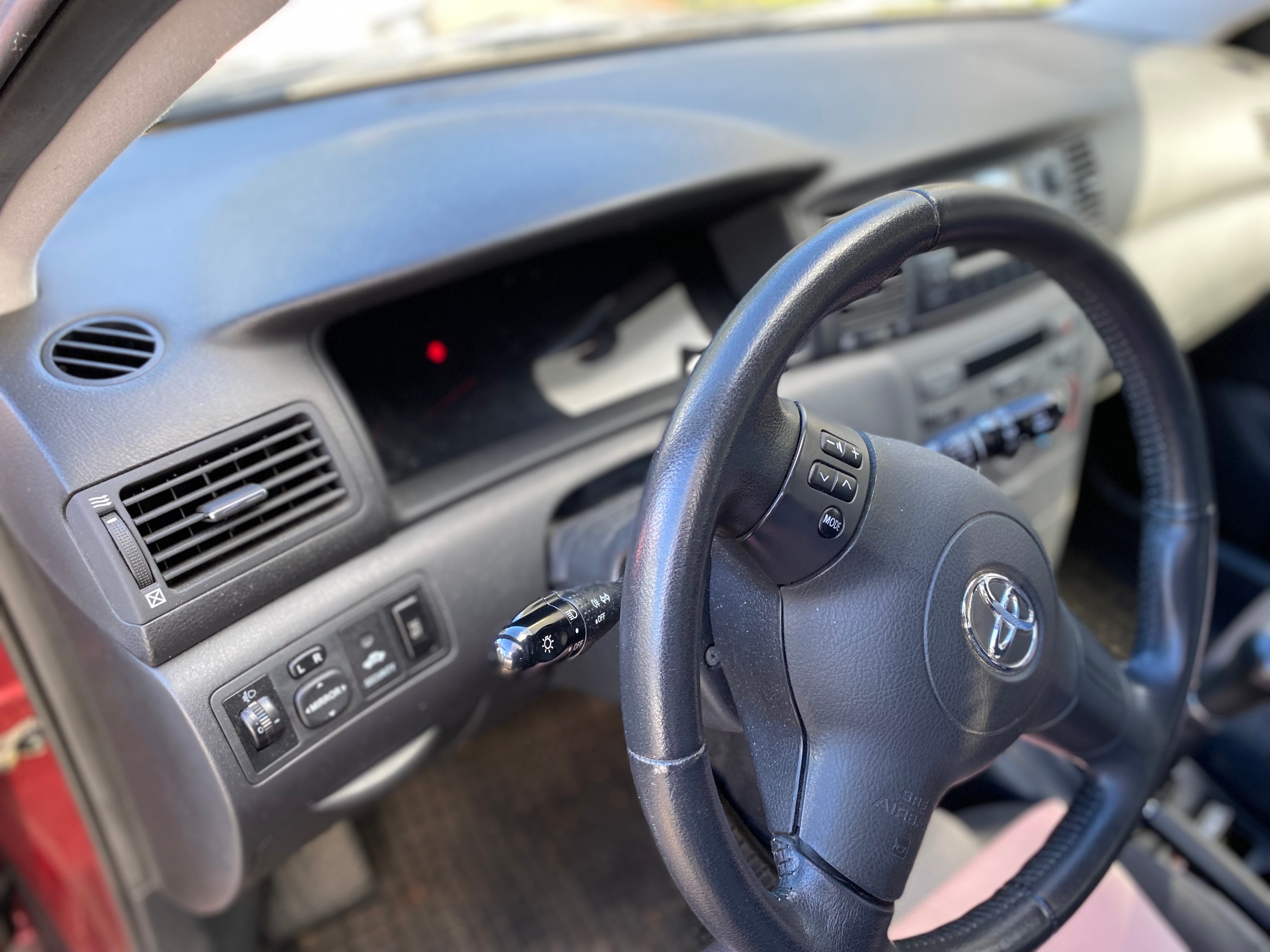 Toyota Corolla Kombi 1.6 VVT-i Manuell 2007, bild 5/7