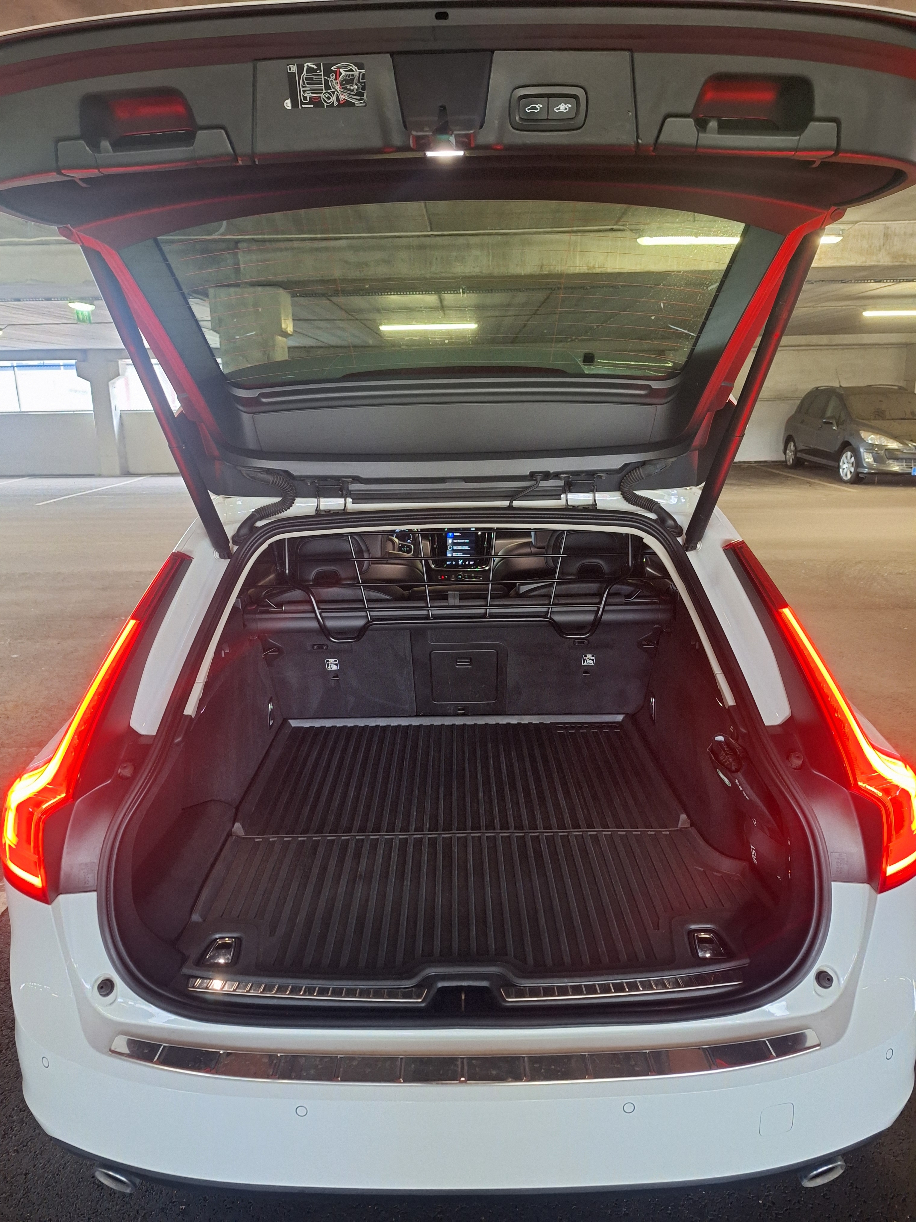 Volvo V90 T4 Momentum Pro Edition 2019, bild 6/10