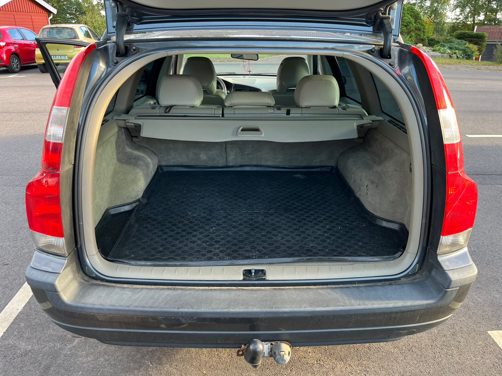 Volvo V70 2.5T Manuell 2004, bild 6/6