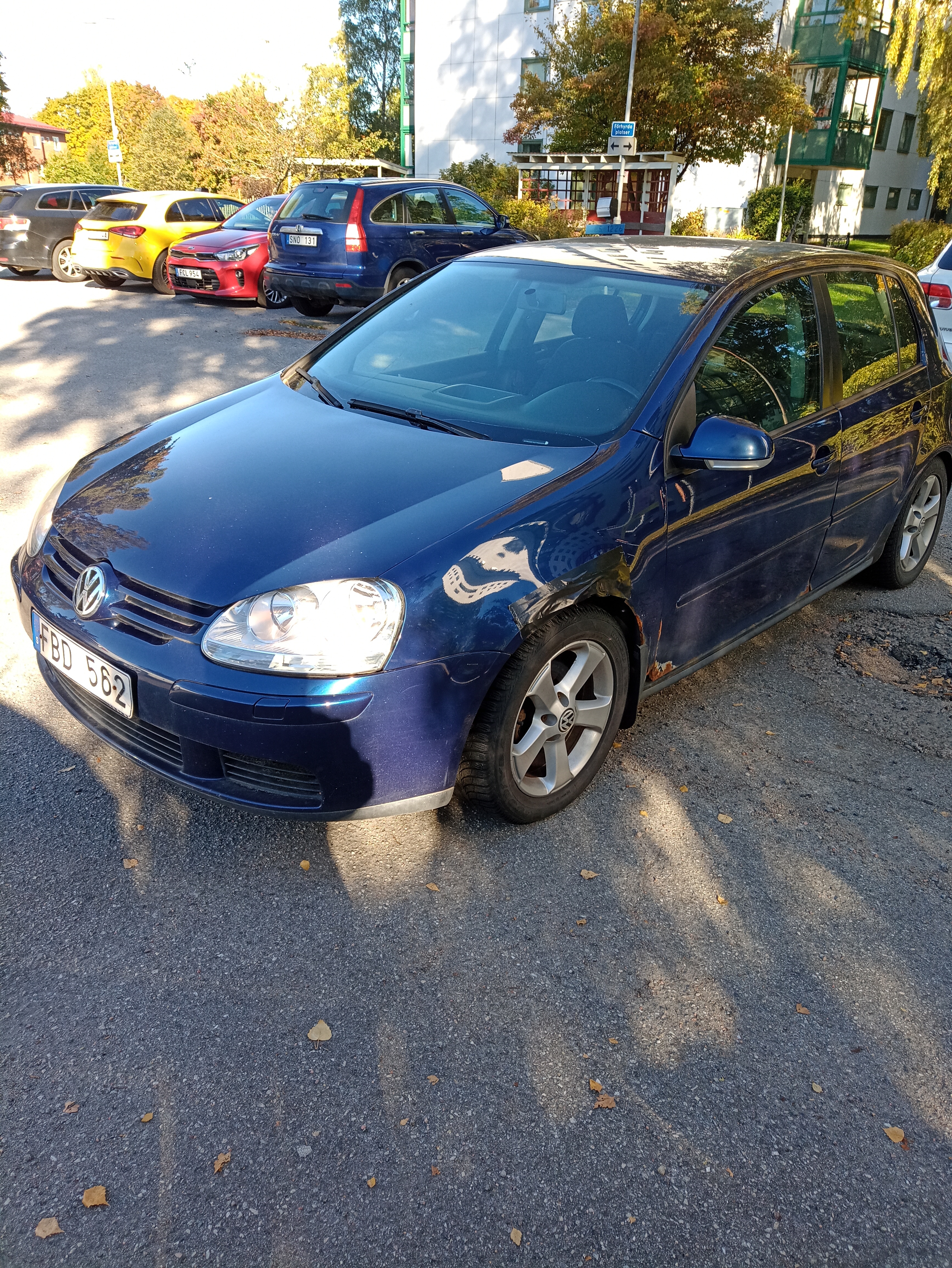 Volkswagen Golf V 5-dörrar 1.6 Manuell 2007, photo 2/10