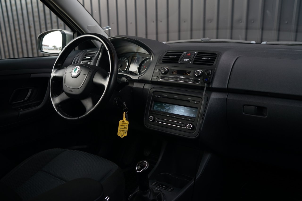 Skoda Fabia 2012, bild 7/10