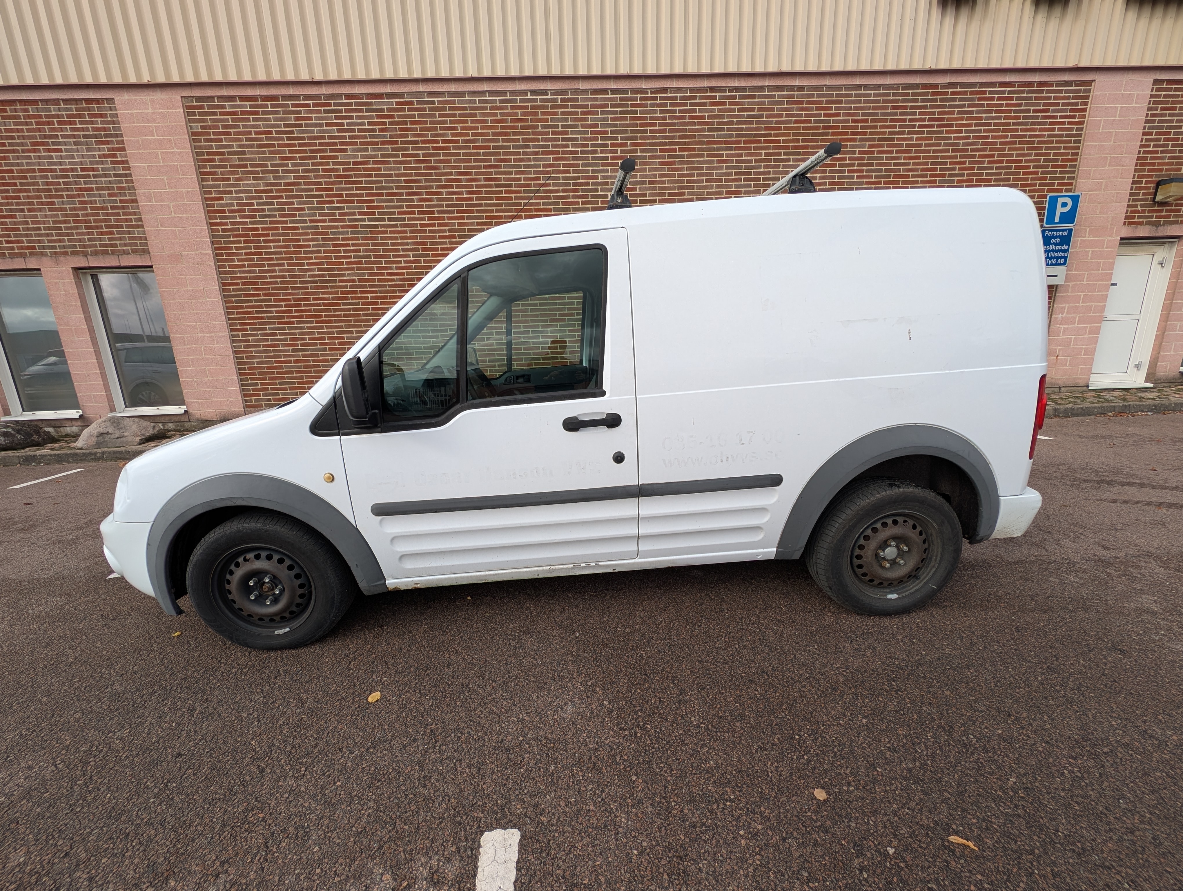 Ford Transit Connect 2010, photo 2/8