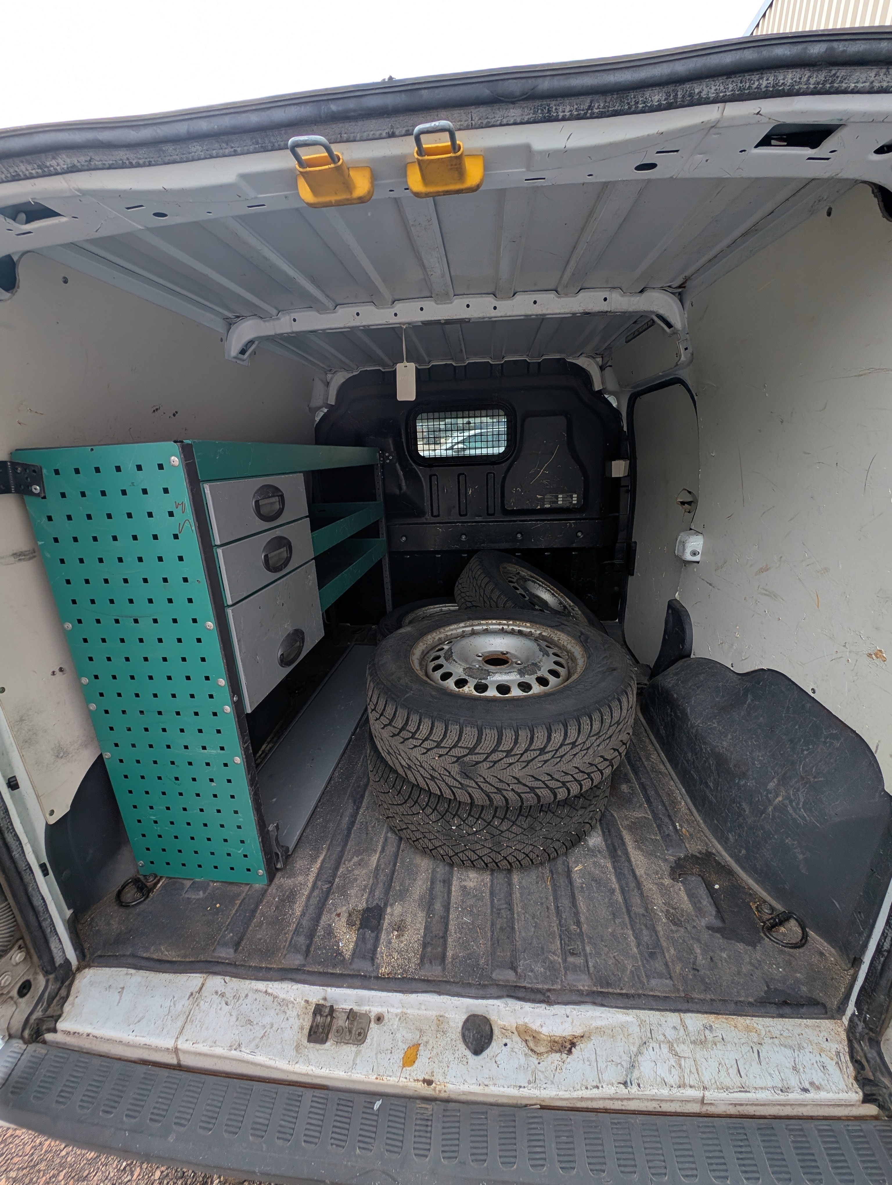 Ford Transit Connect 2010, photo 6/8