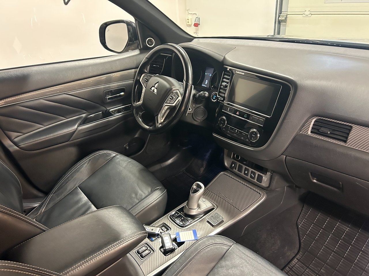 Mitsubishi Outlander 2019, bild 7/10