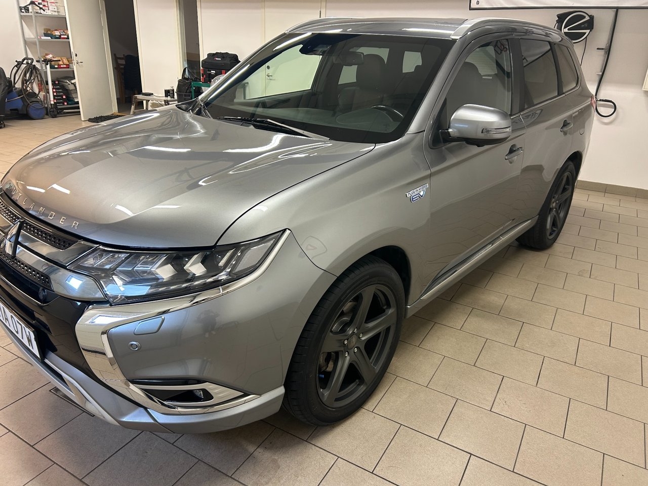 Mitsubishi Outlander 2019, bild 5/10
