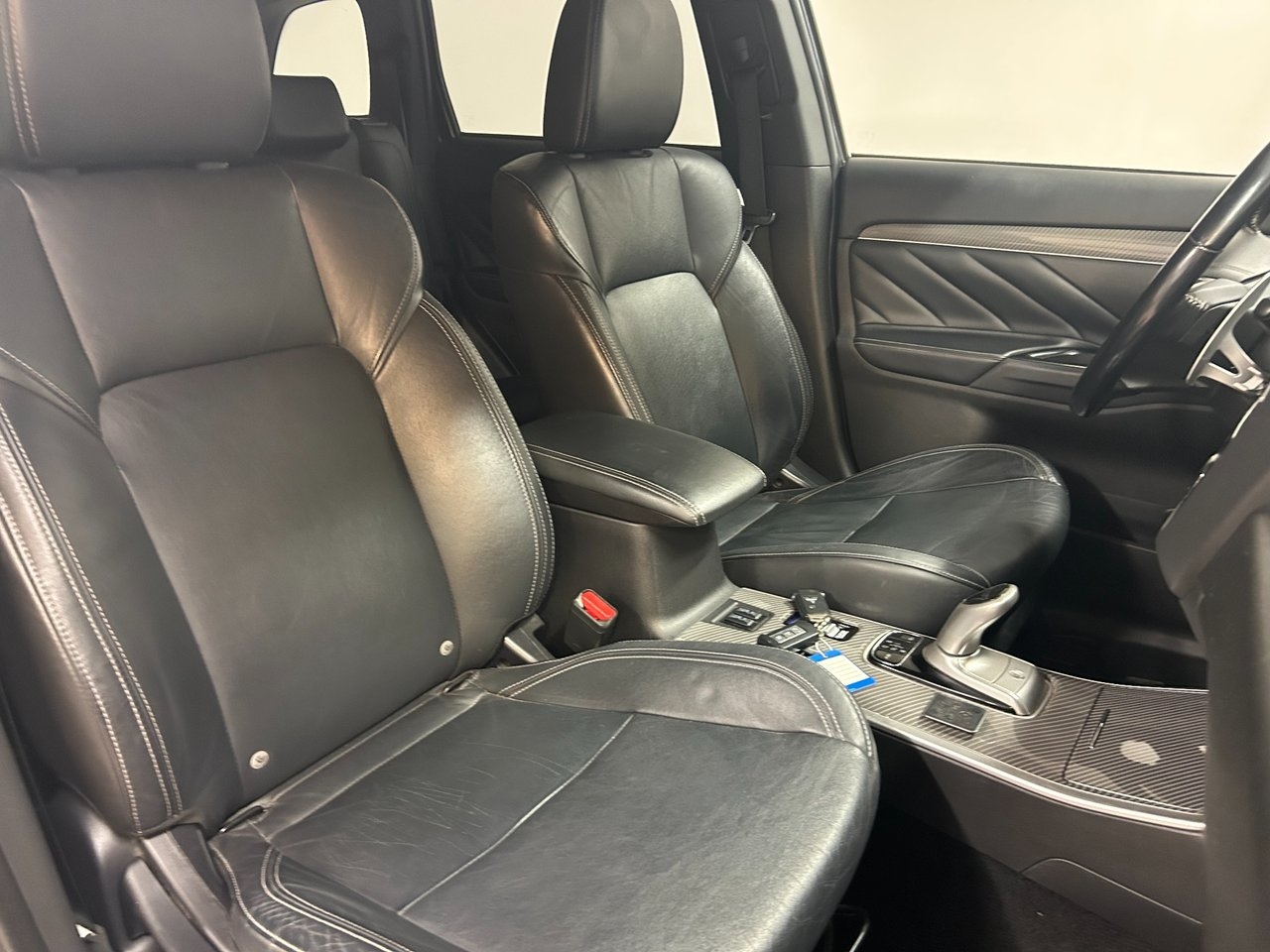 Mitsubishi Outlander 2019, bild 6/10