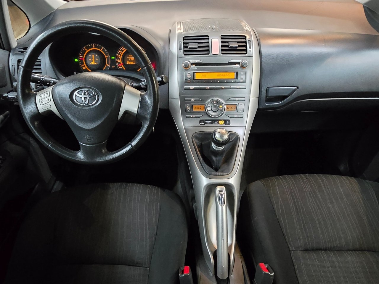 Toyota Auris 2008, bild 5/8