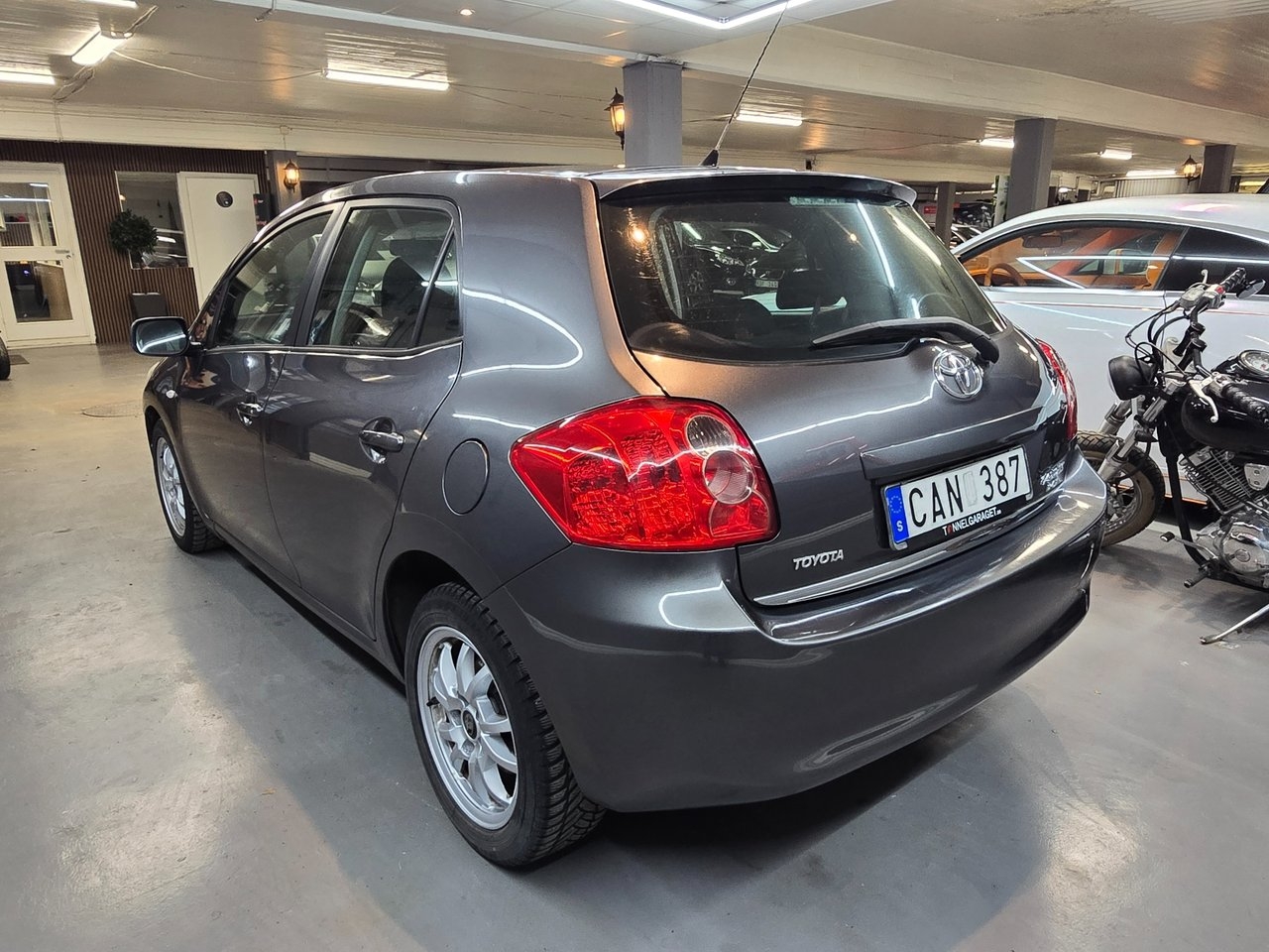 Toyota Auris 2008, bild 3/8