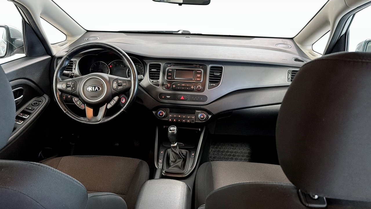 Kia Carens 2016, photo 4/10