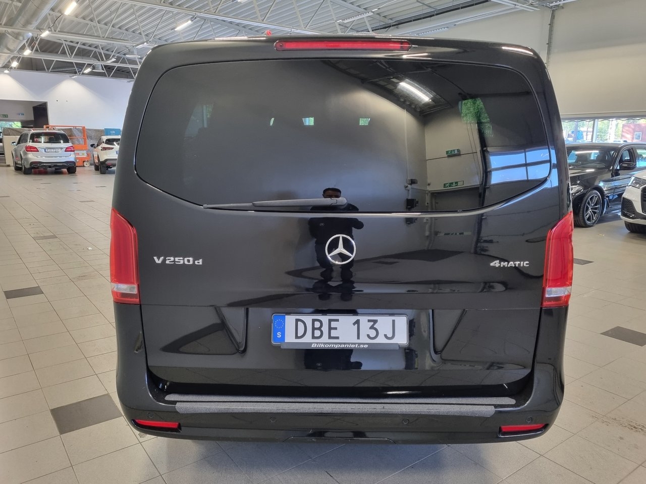 Mercedes-Benz V 2023, bild 6/10