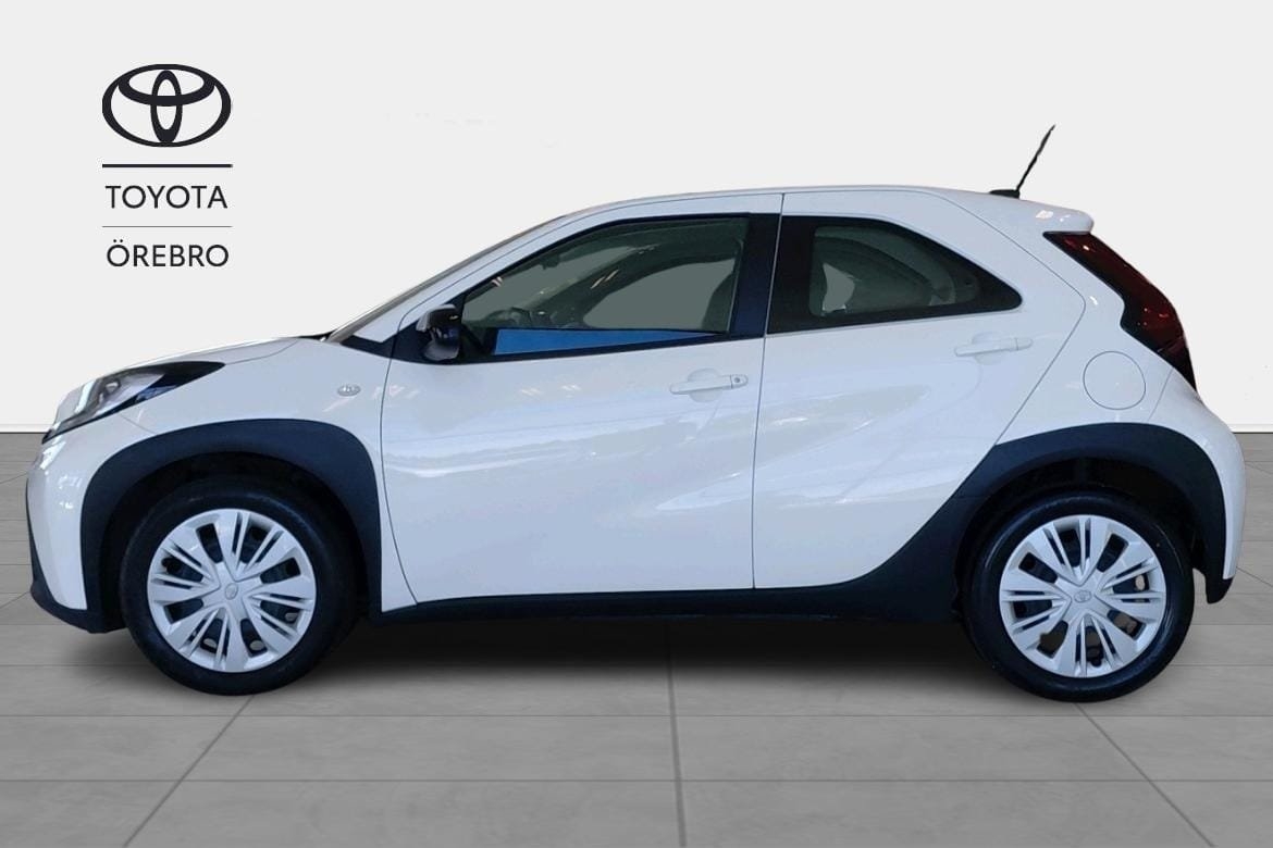 Toyota Aygo X 1.0 Play Aut Vinterhjul 2023, photo 3/10