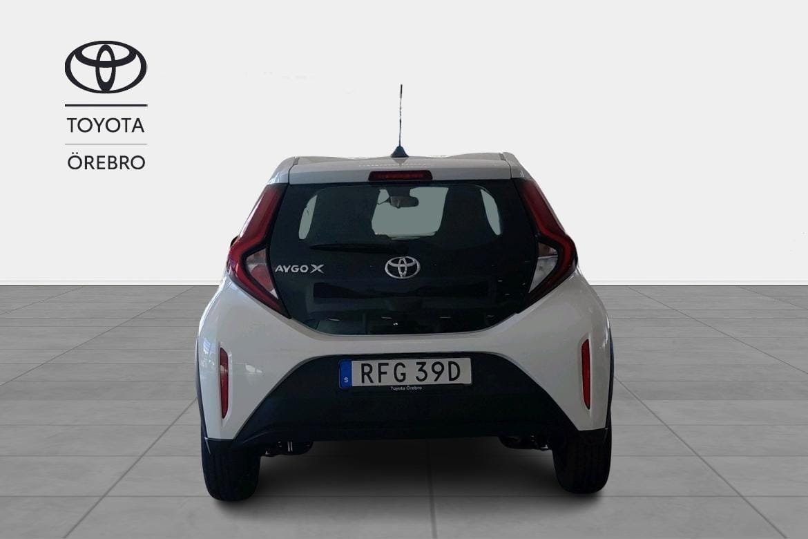 Toyota Aygo X 1.0 Play Aut Vinterhjul 2023, photo 5/10