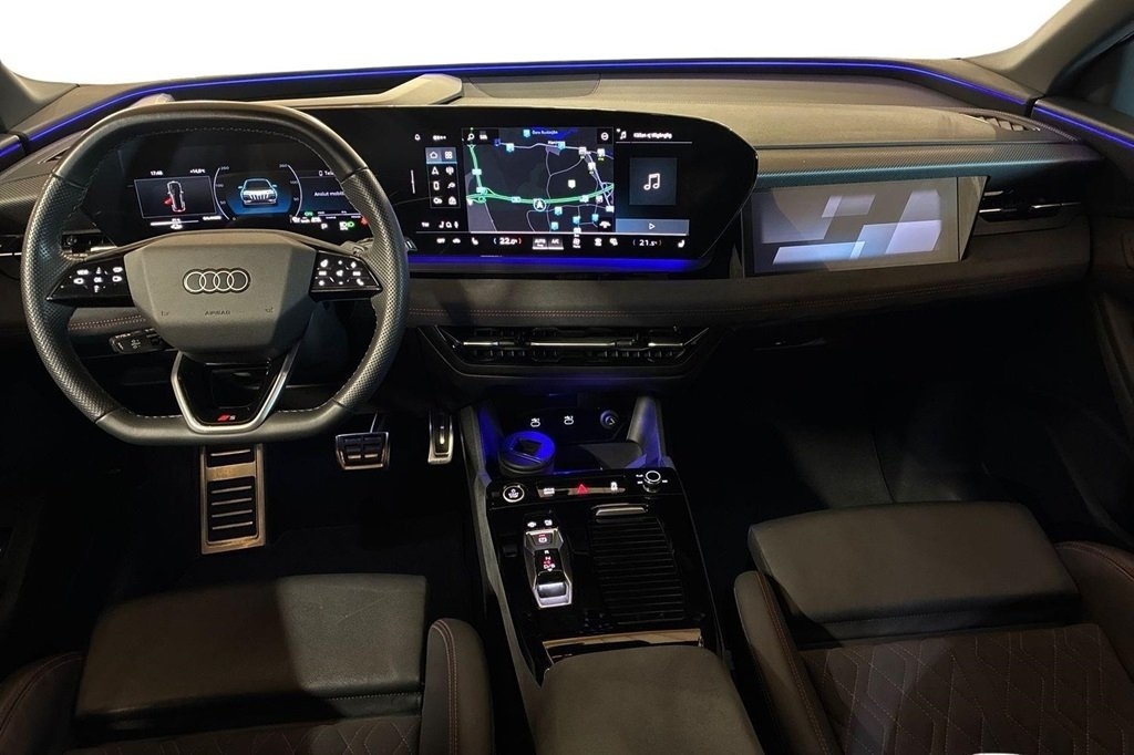 Audi Q6 e-tron 2024, bild 6/10