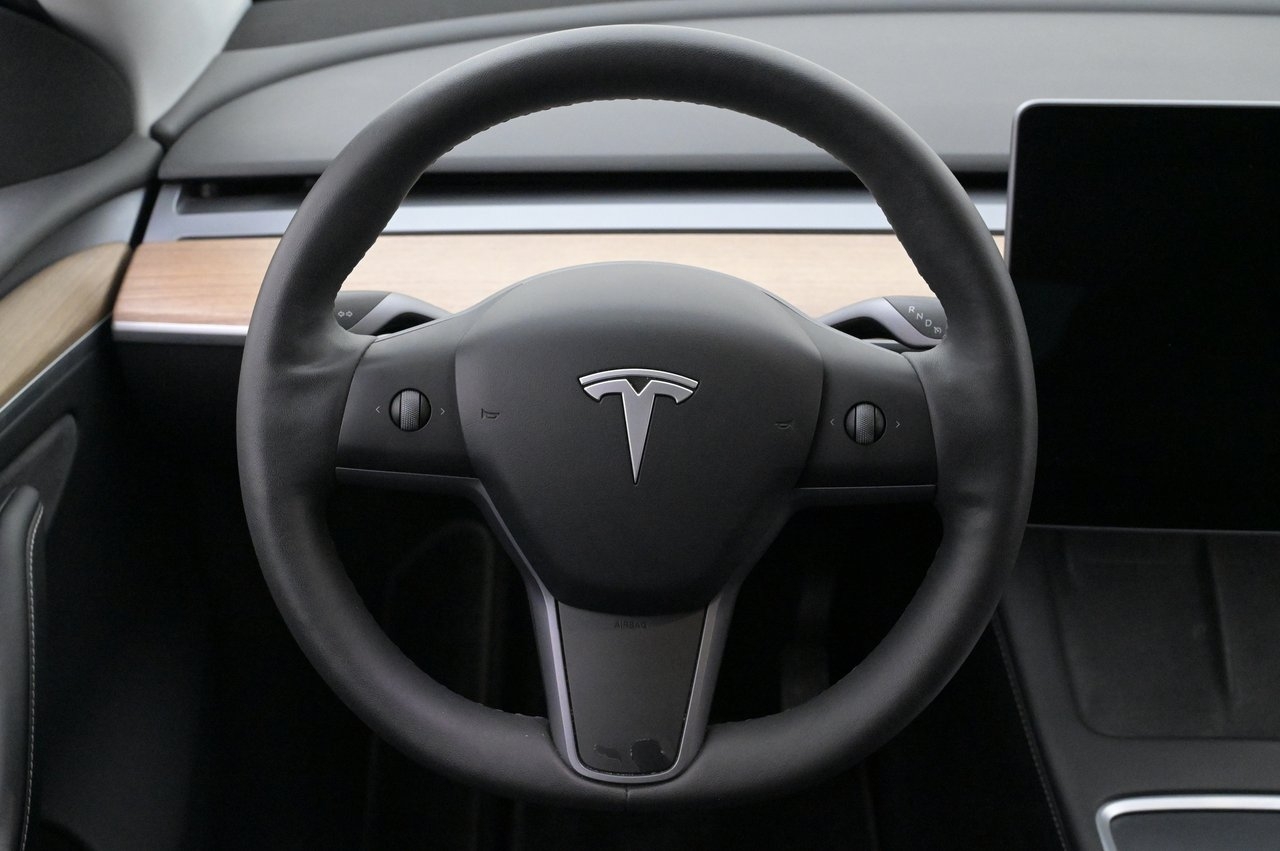 Tesla Model Y 2023, bild 7/10